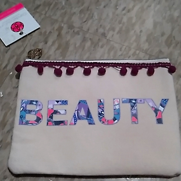 Clutch 💅💃 - Picture 1 of 6